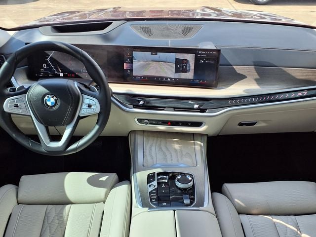 2025 BMW X7 xDrive40i