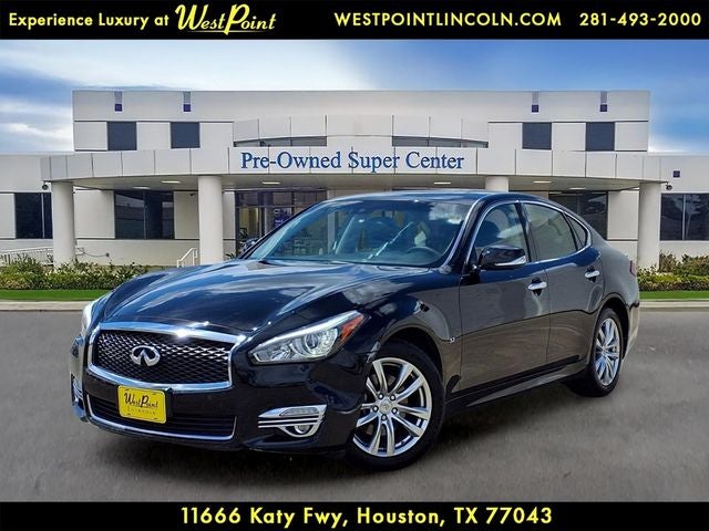 2017 INFINITI Q70 3.7