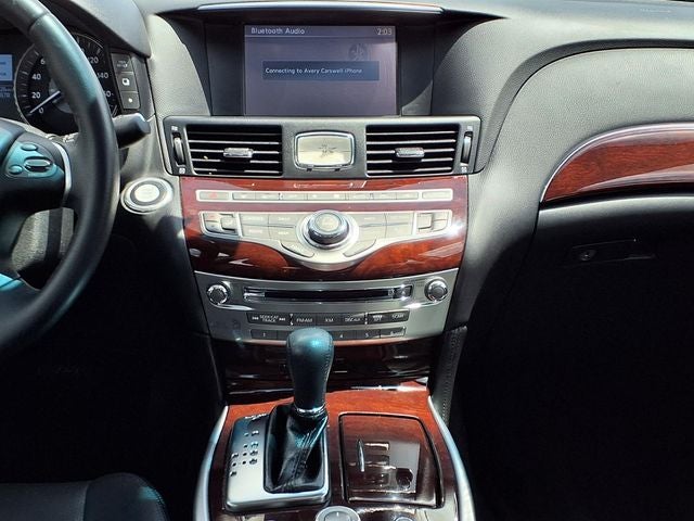 2017 INFINITI Q70 3.7
