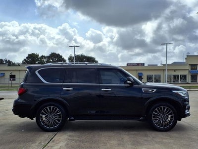 2023 INFINITI QX80 Premium Select