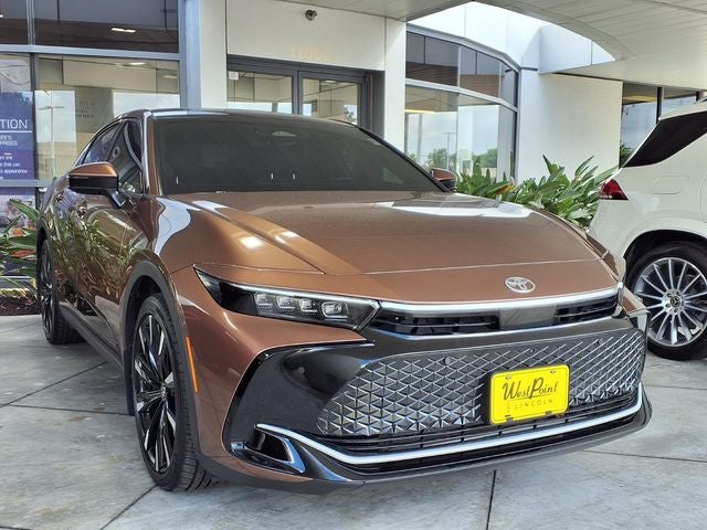 2025 Toyota Crown Platinum