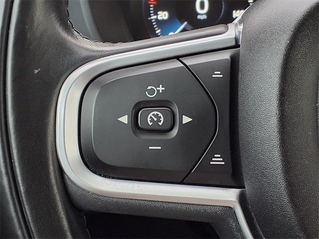 2019 Volvo XC60 T5 Momentum