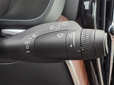 2019 Volvo XC60 T5 Momentum