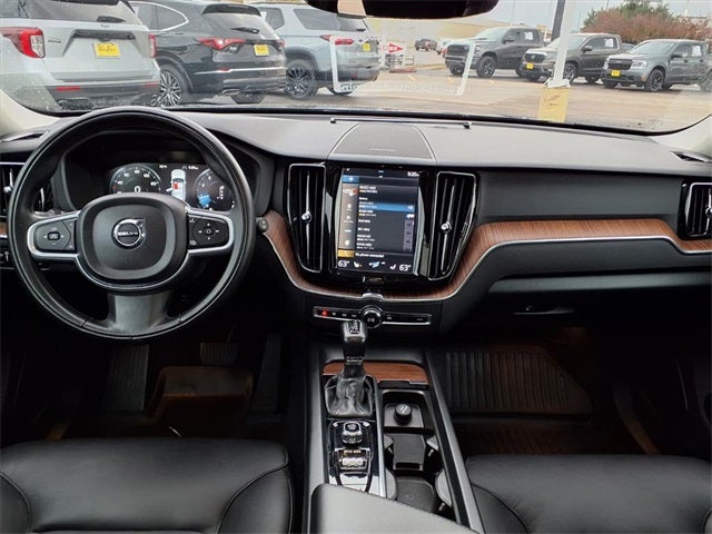 2019 Volvo XC60 T5 Momentum