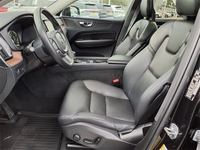 2019 Volvo XC60 T5 Momentum