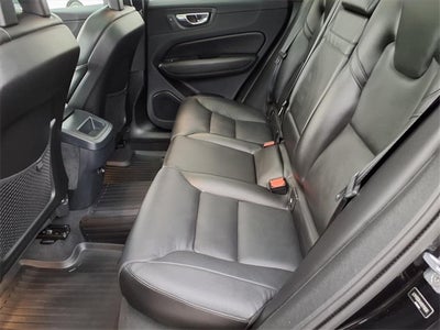 2019 Volvo XC60 T5 Momentum