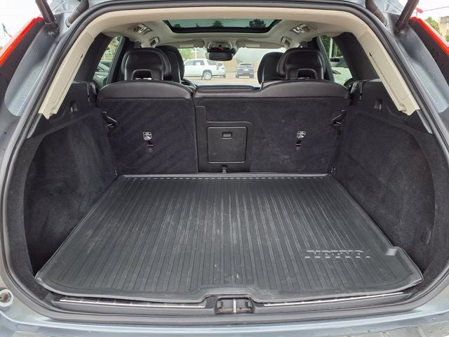 2018 Volvo XC60 T5 Momentum