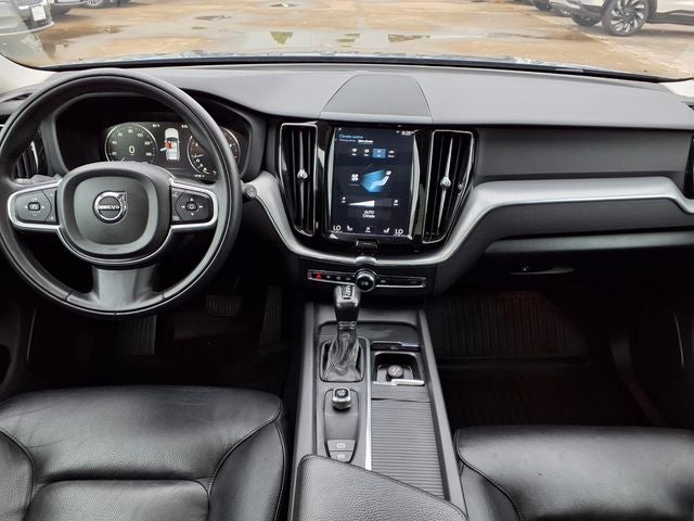 2018 Volvo XC60 T5 Momentum