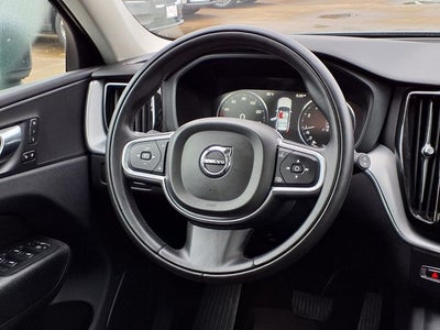2018 Volvo XC60 T5 Momentum