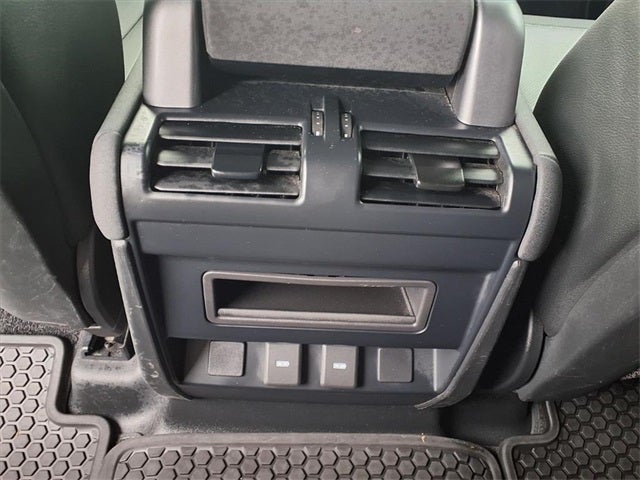 2023 Land Rover Defender 110 X-Dynamic SE