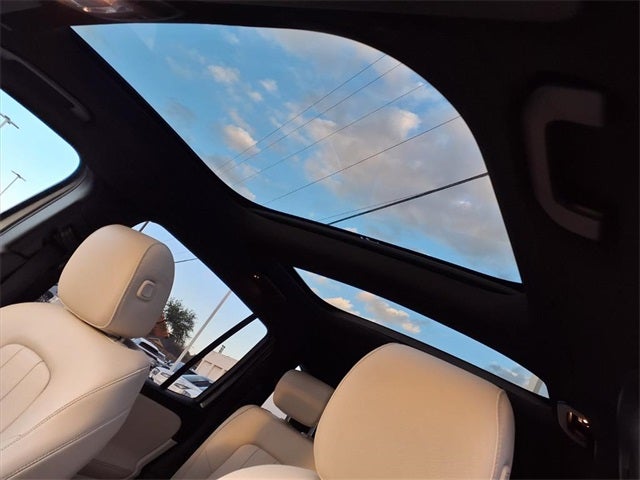 2023 Mercedes-Benz GLB GLB 250