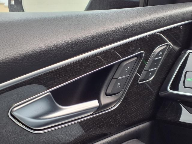 2024 Audi Q8 55 Prestige quattro