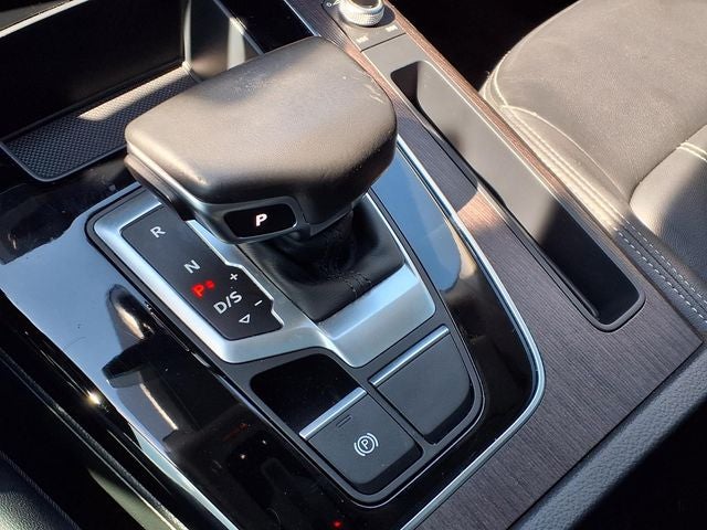 2022 Audi Q5 45 S line Premium quattro