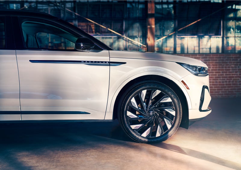 The wheels of the available Jet Appearance Package are highlighted. | West Point Lincoln in Houston TX