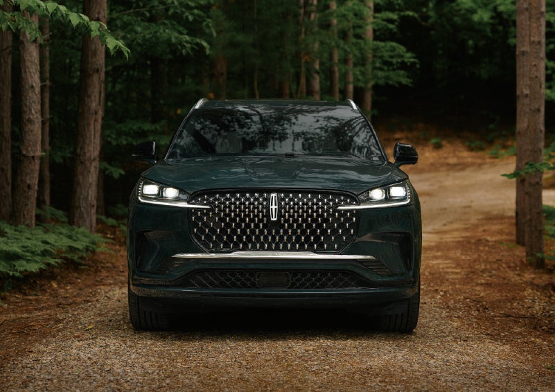 The front grille of a 2027 Lincoln Aviator® Black Label™ SUV is shown. | West Point Lincoln in Houston TX